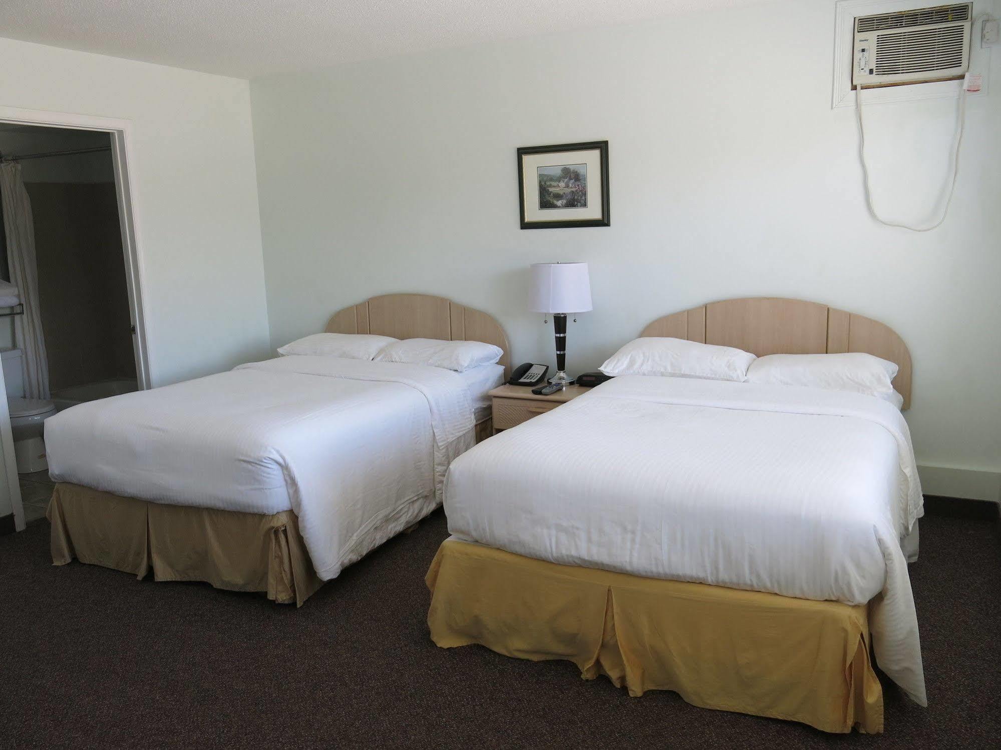 Shemron Suites Hotel Deep River Extérieur photo