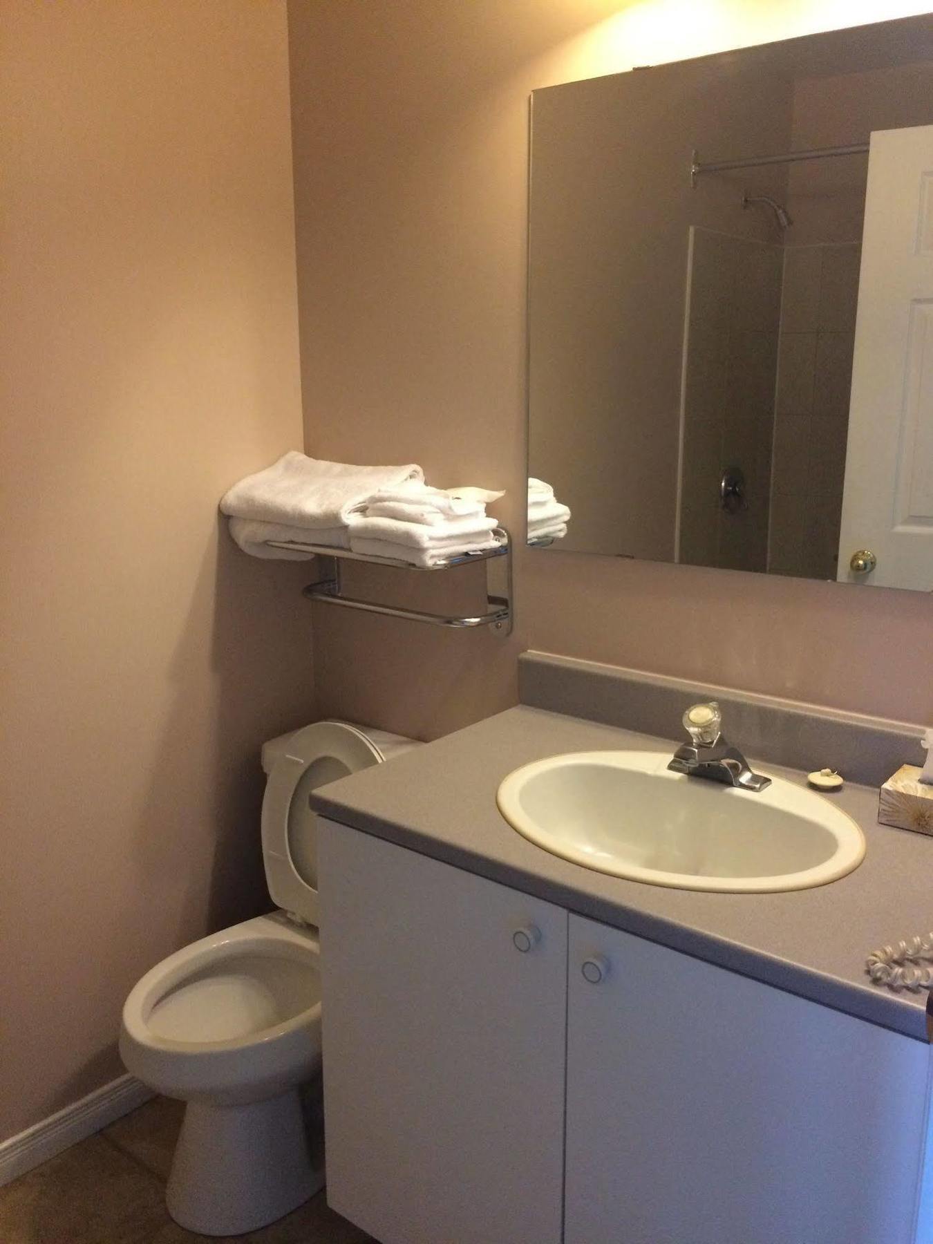 Shemron Suites Hotel Deep River Extérieur photo