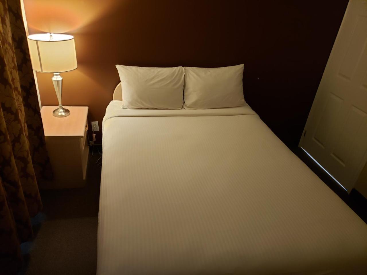 Shemron Suites Hotel Deep River Extérieur photo