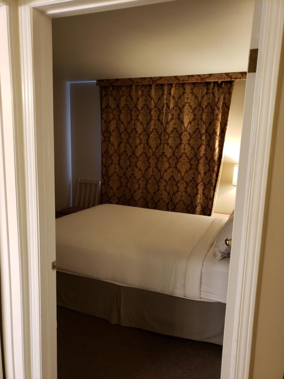 Shemron Suites Hotel Deep River Extérieur photo