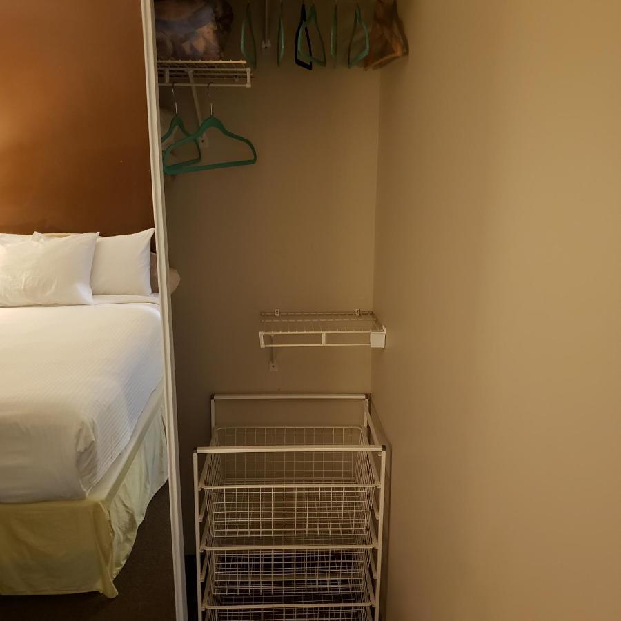 Shemron Suites Hotel Deep River Extérieur photo